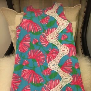 Classic Little Lilly Girls Shift Dress